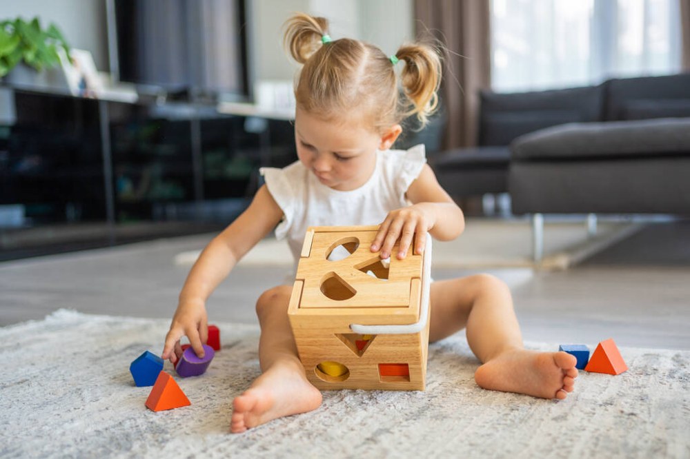 Приклади дерев’яних розвиваючих іграшок, які підходять і дівчаткам, і хлопчикам